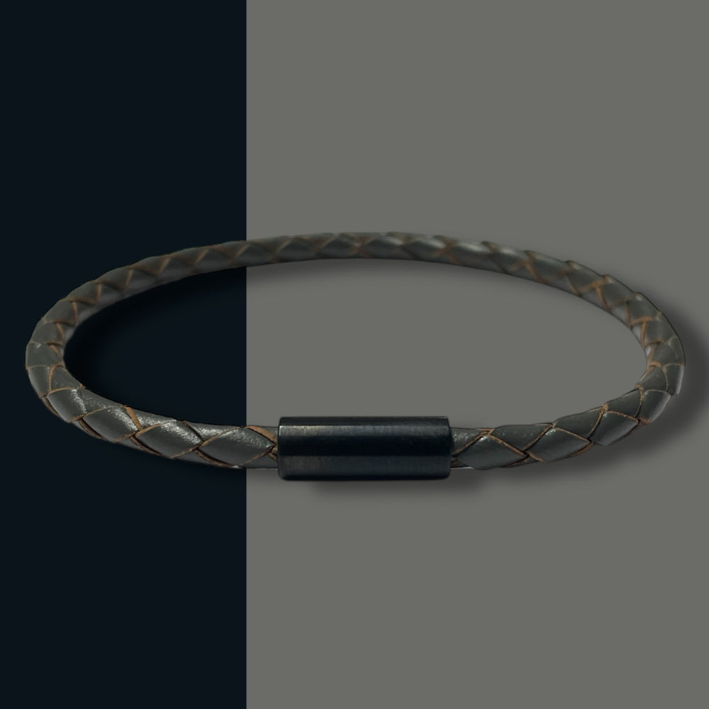 GREY LEATHER BRACELET | BLACK STEEL | SLIM image 1