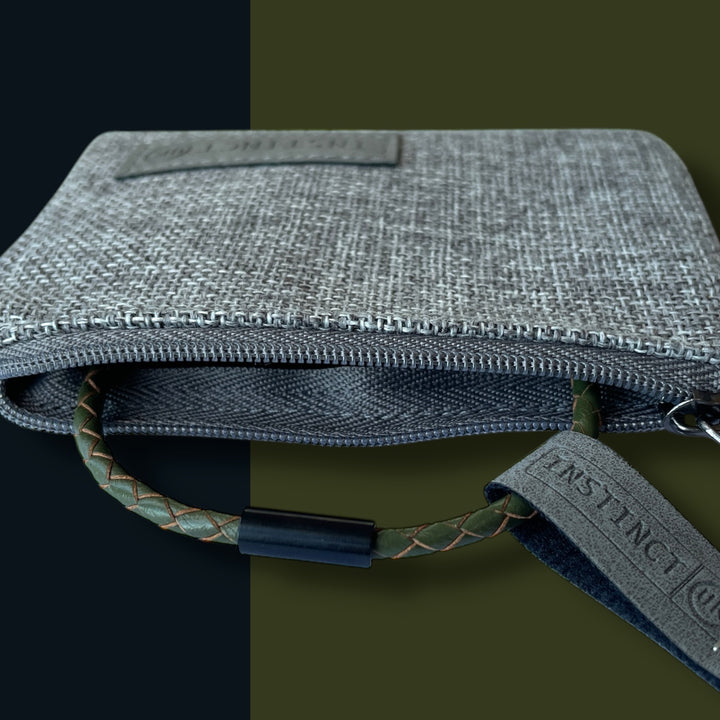 OLIVE LEATHER BRACELET | BLACK STEEL | SLIM image 5