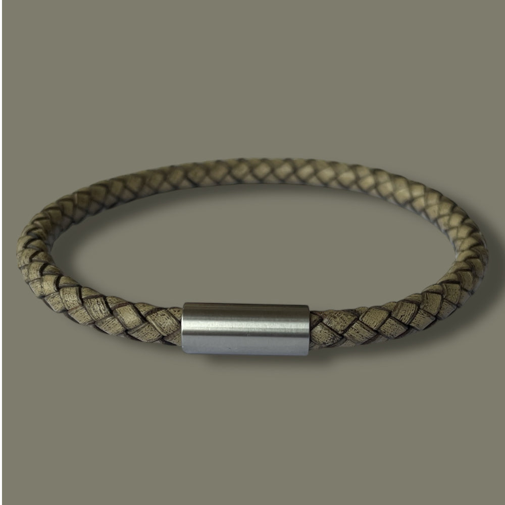 NATURAL LEATHER BRACELET image 1