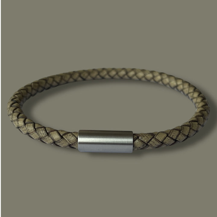 NATURAL LEATHER BRACELET image 1