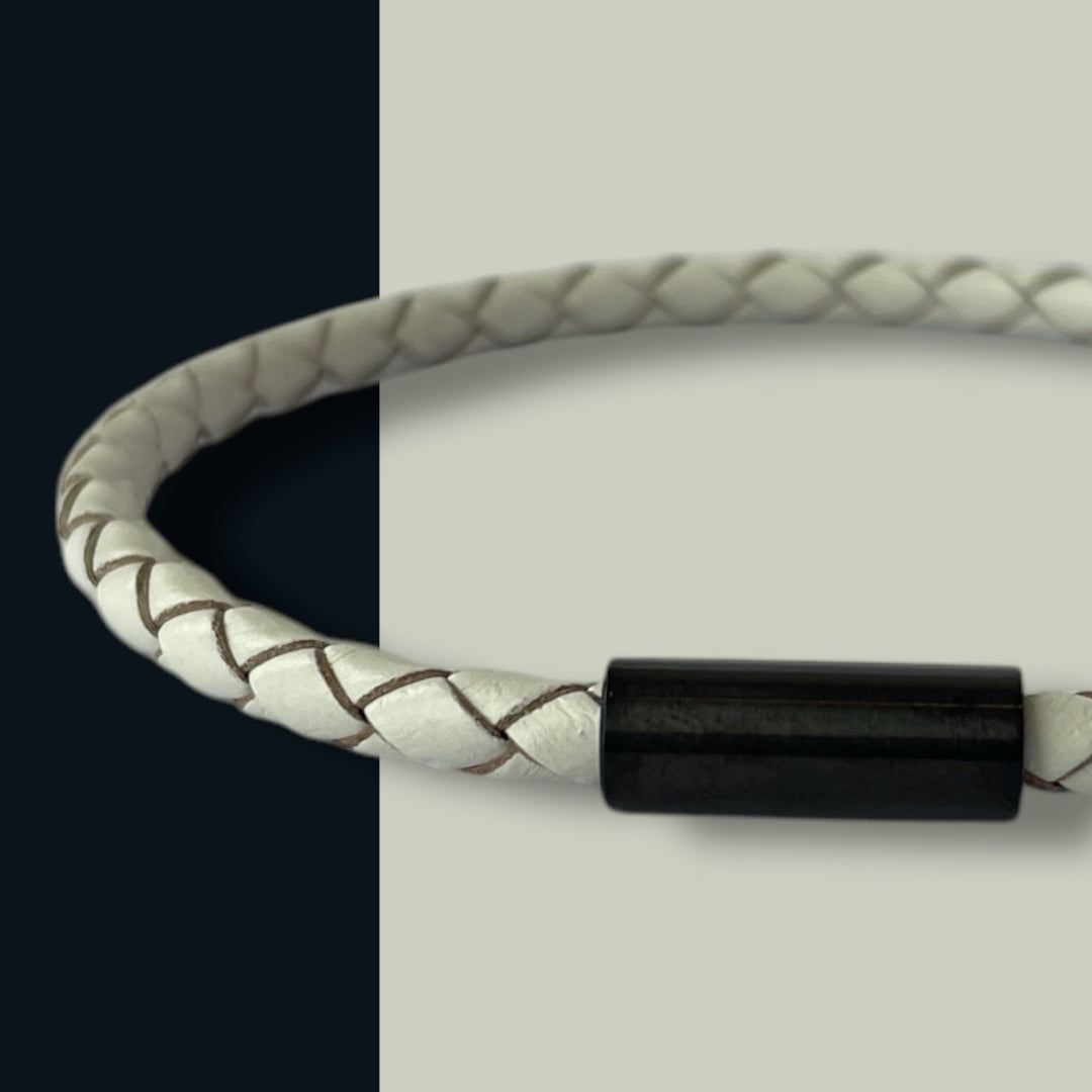 WHITE LEATHER BRACELET | BLACK STEEL | SLIM image 0