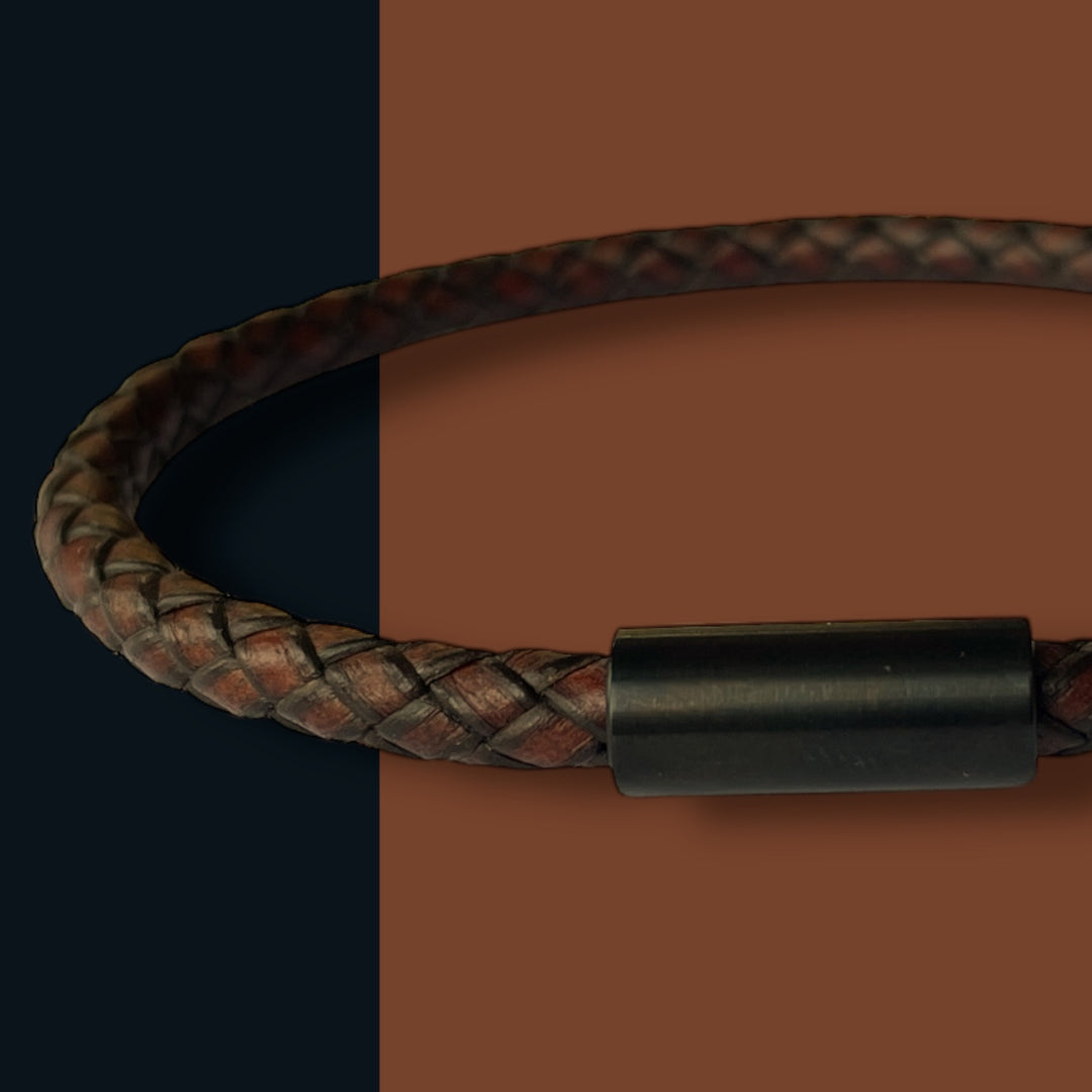 VINTAGE BROWN LEATHER BRACELET | BLACK STEEL image 0