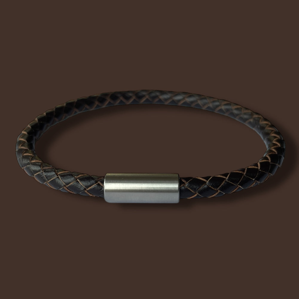 DARK BROWN LEATHER BRACELET image 1