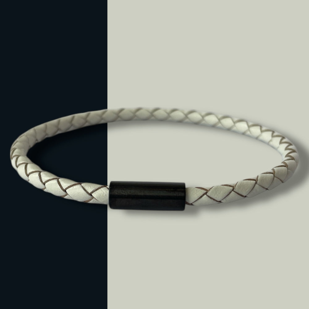 WHITE LEATHER BRACELET | BLACK STEEL | SLIM image 1