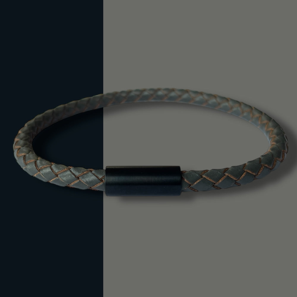 GREY LEATHER BRACELET | BLACK STEEL image 1