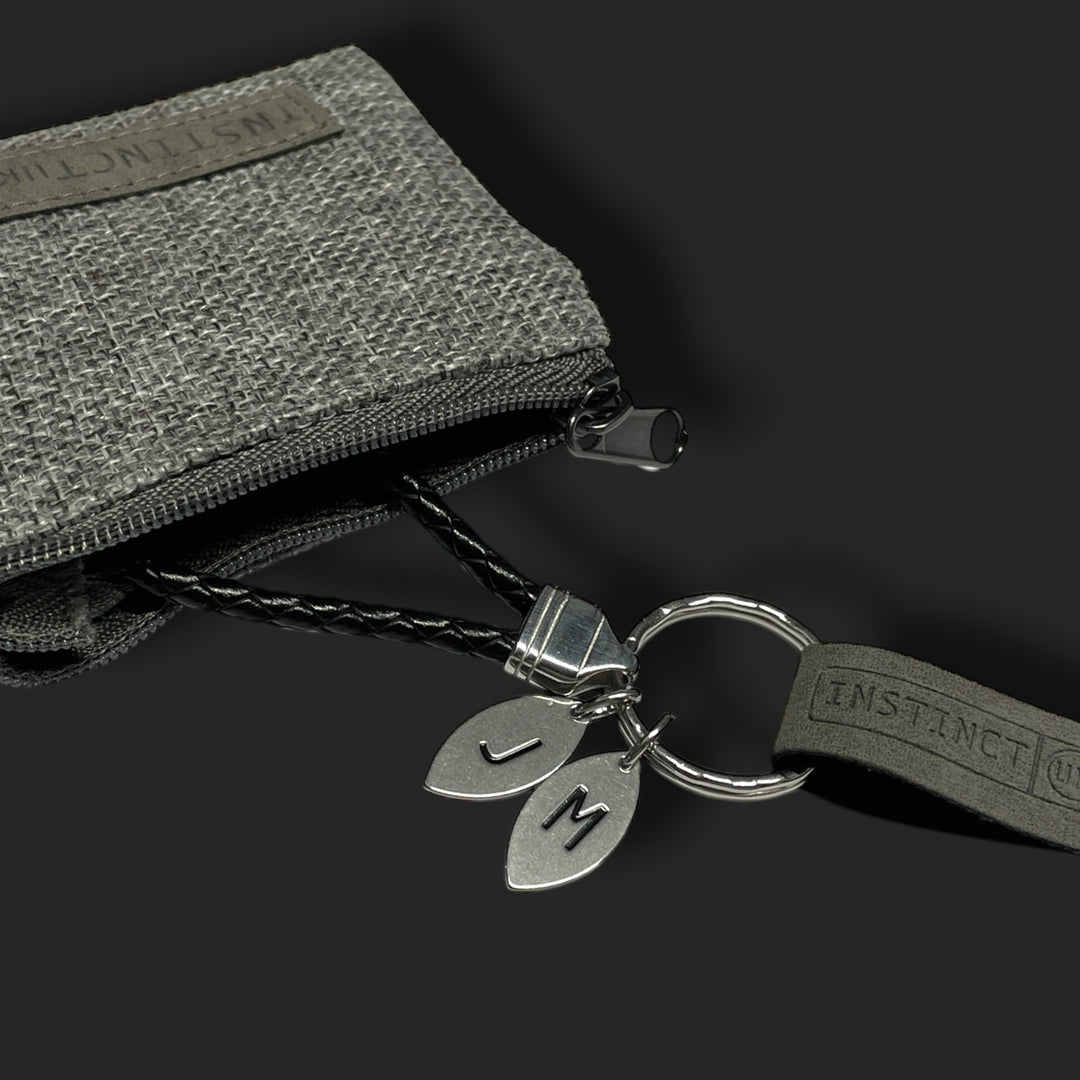 LEATHER KEYRING | TAN image 3