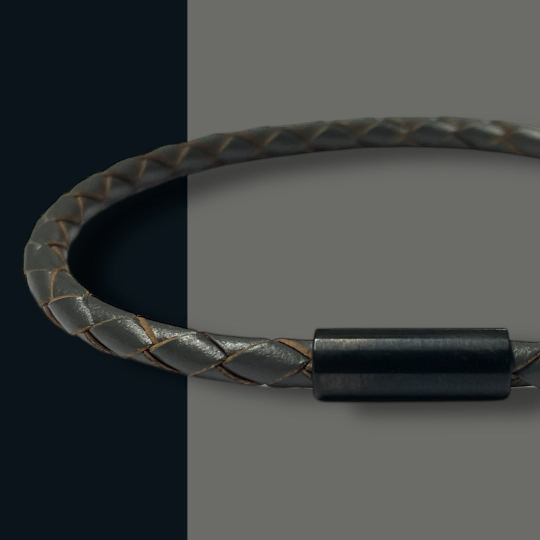 GREY LEATHER BRACELET | BLACK STEEL | SLIM image 0
