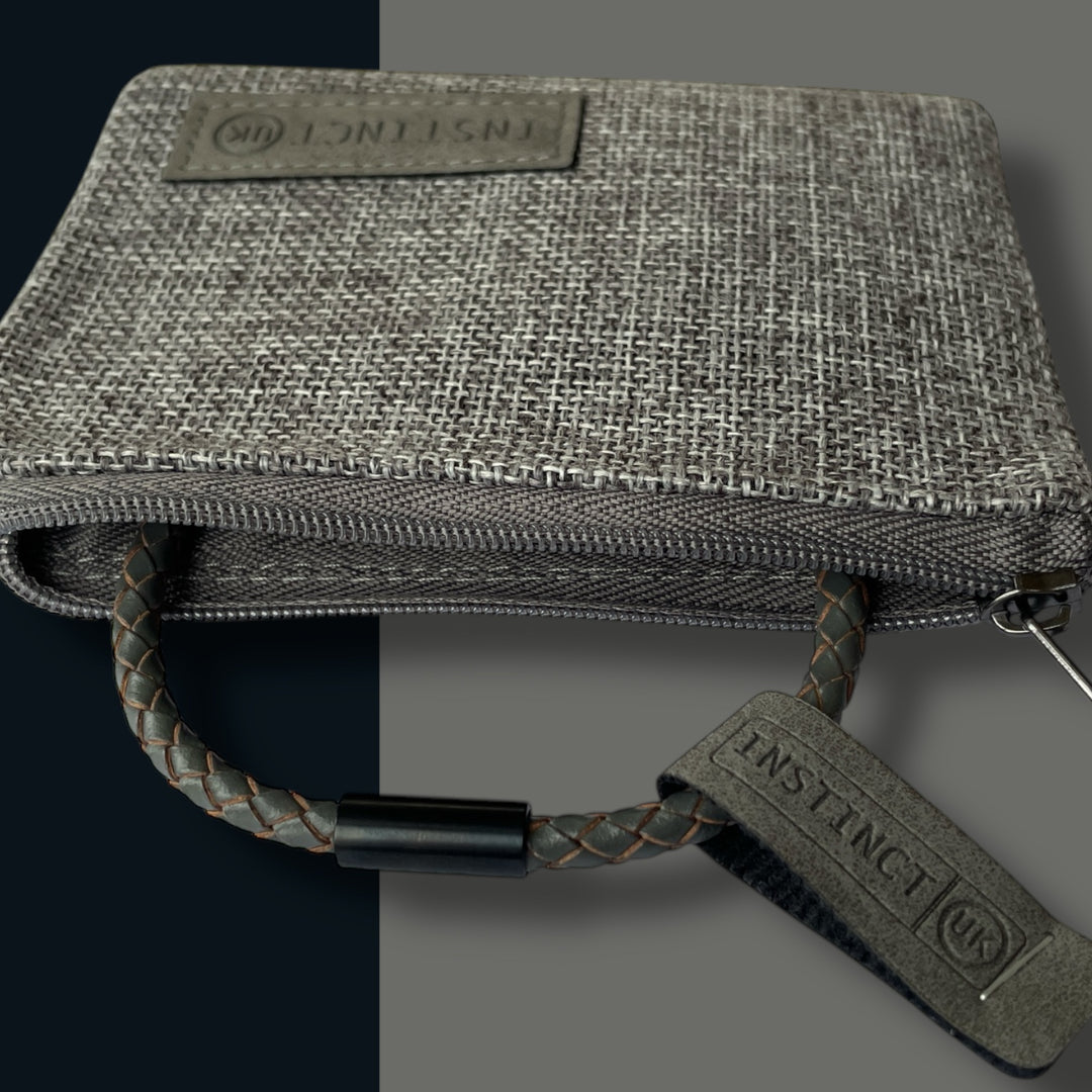 GREY LEATHER BRACELET | BLACK STEEL image 5
