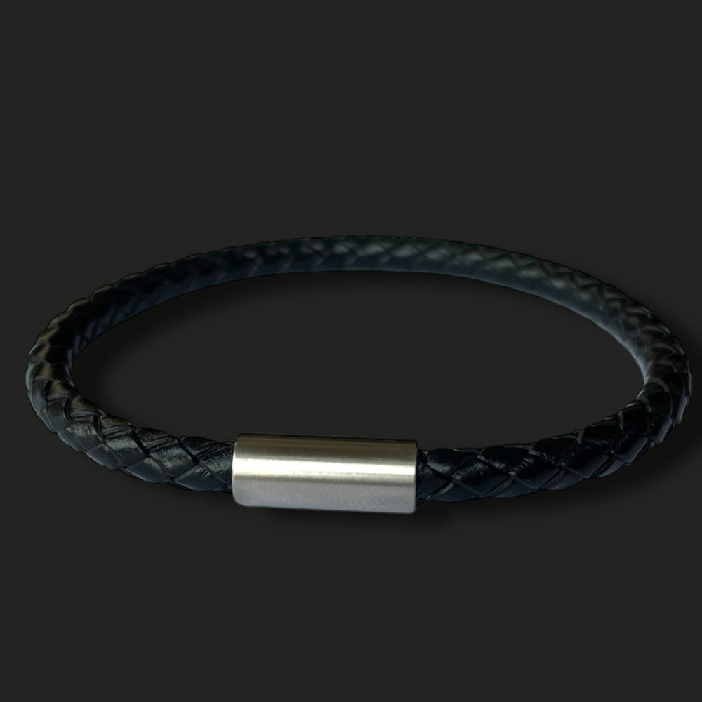 BLACK LEATHER BRACELET image 1