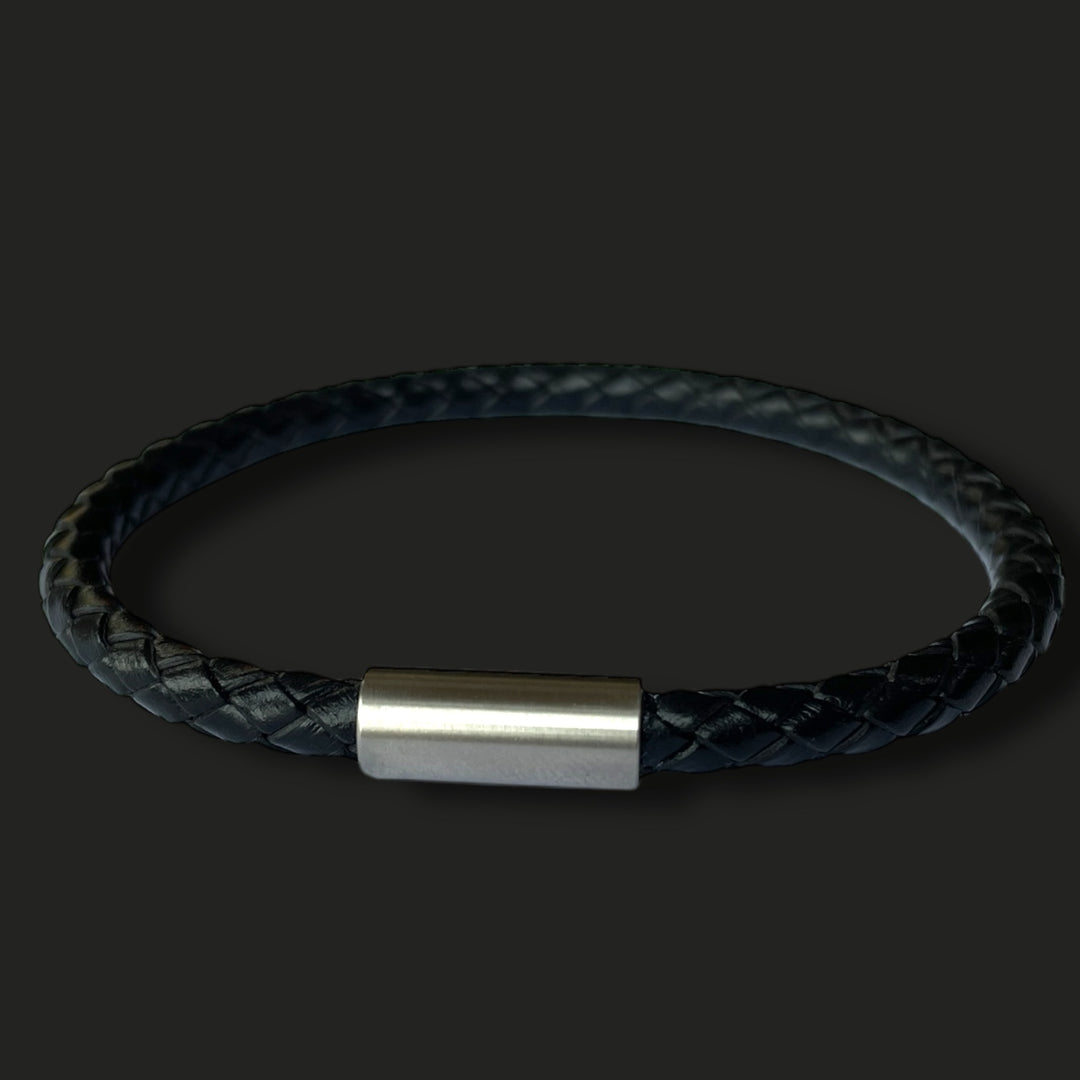 BLACK LEATHER BRACELET image 1
