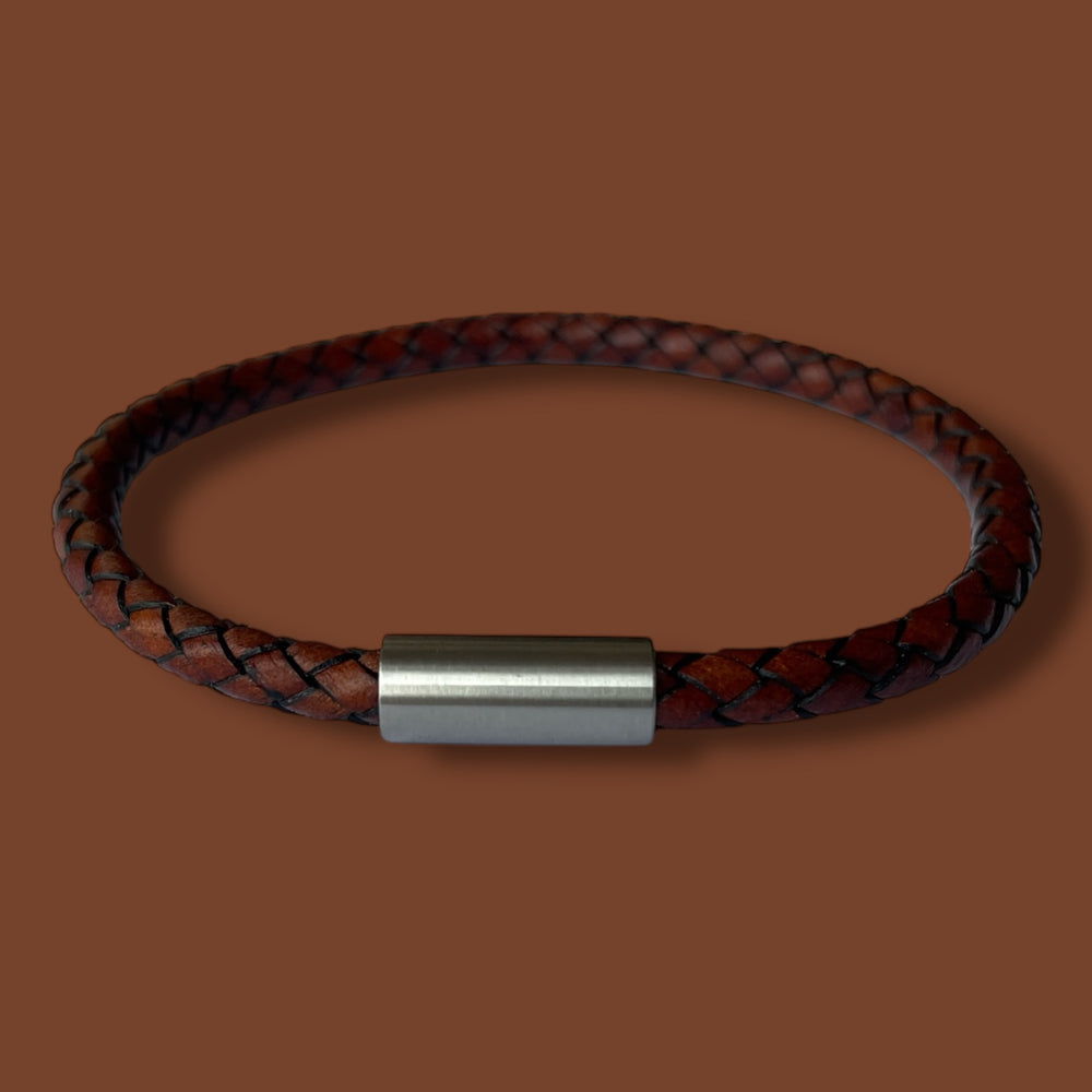 VINTAGE BROWN LEATHER BRACELET image 1