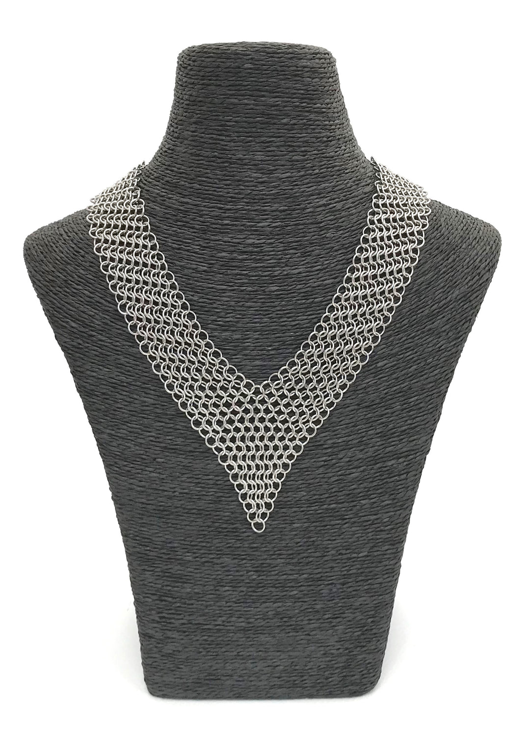 CHAIN MAILLE NECKLACE | European V Necklace image 0