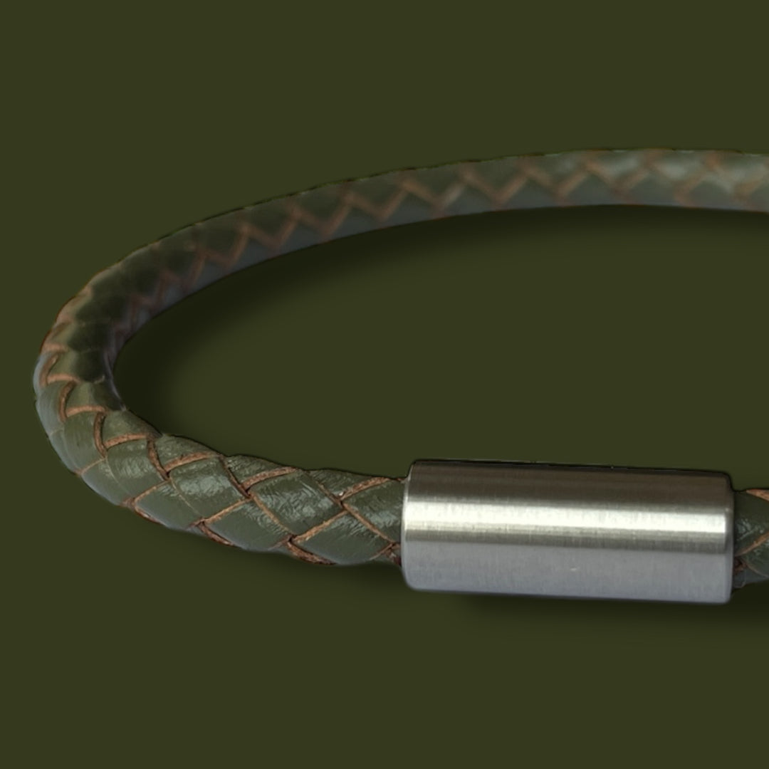 OLIVE LEATHER BRACELET image 0